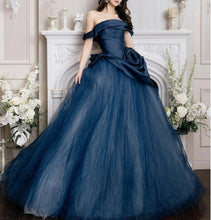 Load image into Gallery viewer, Off The Shoulder Blue Wedding Gowns With Flower Detail