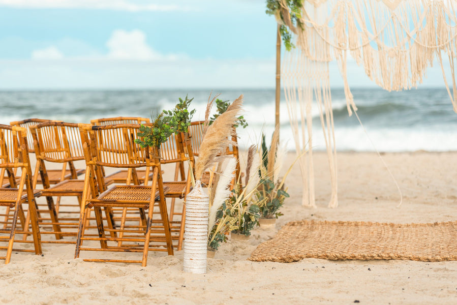 The Ocean’s Canvas: Beach Wedding Color Schemes That Complement the Occasion