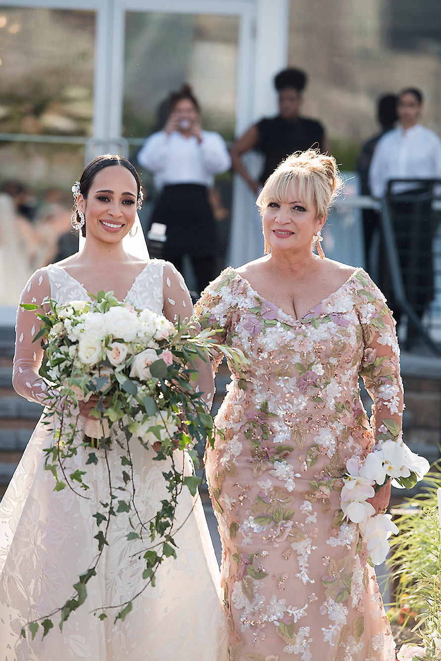Making Your Mother of the Bride Feel Truly Special
