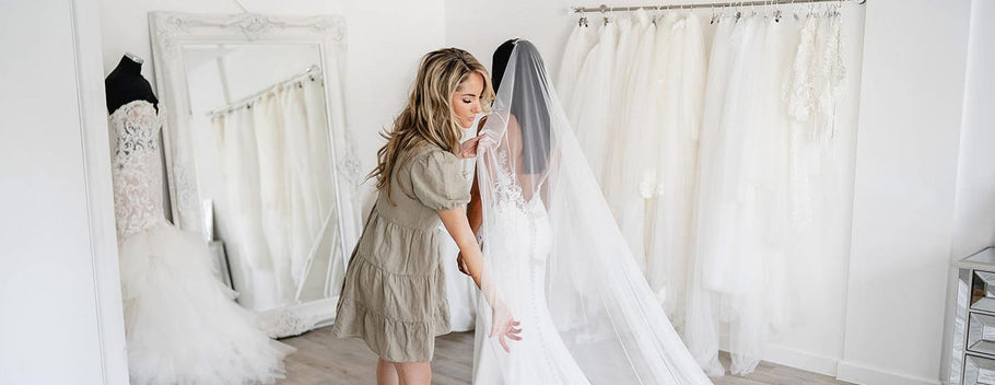 Elegance in Every Inch: The Wedding Dress Silhouettes That Elongate Petite Brides