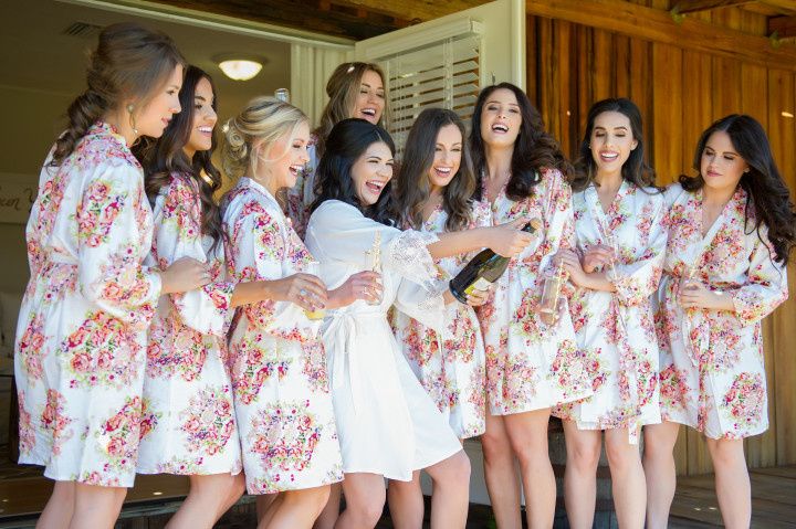 How to Be A Good Bride to Your Bridesmaids?