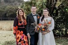 What Should the Mother of the Bride Wear in Fall?