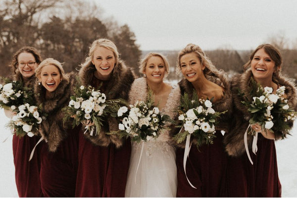 5 Things to Consider Before Setting Your Wedding Date in Stone