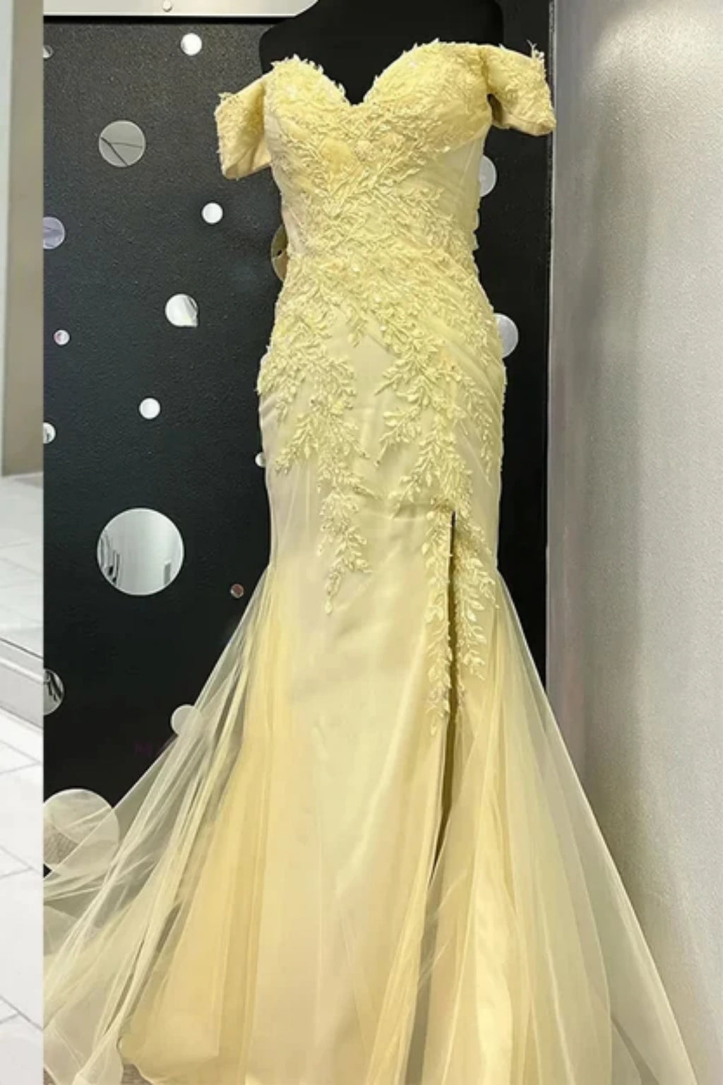 appliqued yellow mermaid prom dress with slit and short sleeves