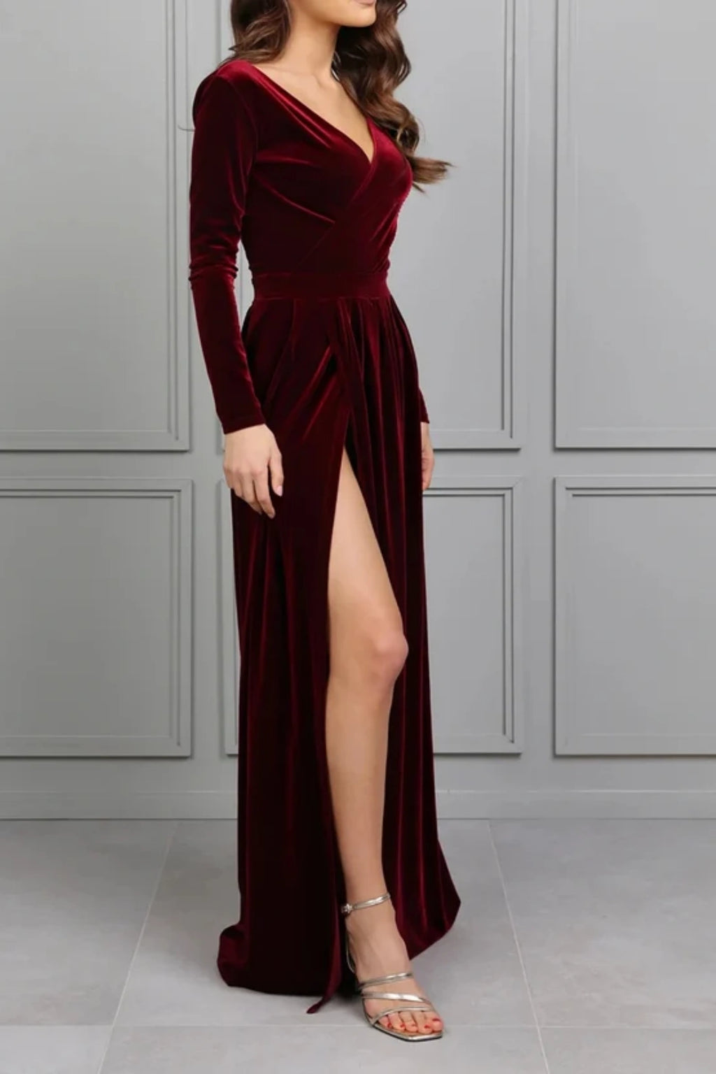 Burgundy Velvet Bridesmaid Dresses with Long Sleeves - Elegant Style P685