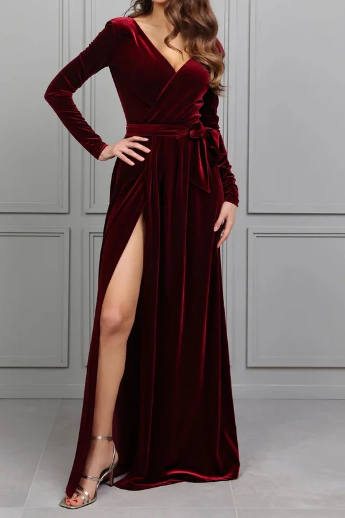 Burgundy Velvet Bridesmaid Dresses with Long Sleeves - Elegant Style P685