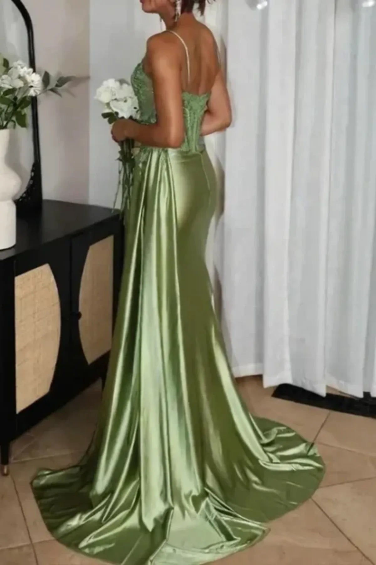 darped bodycon green spaghetti strraps prom dress
