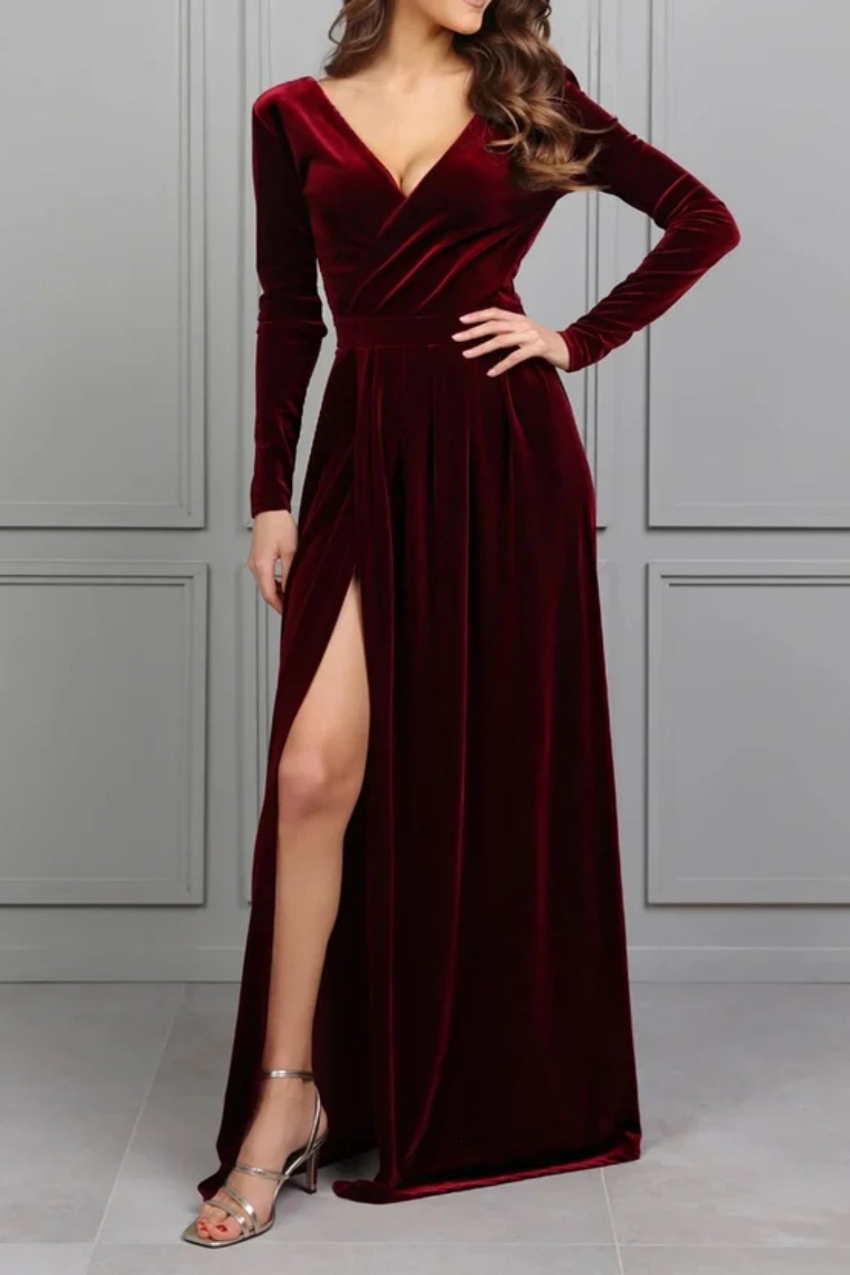 Burgundy Velvet Bridesmaid Dresses with Long Sleeves - Elegant Style P685