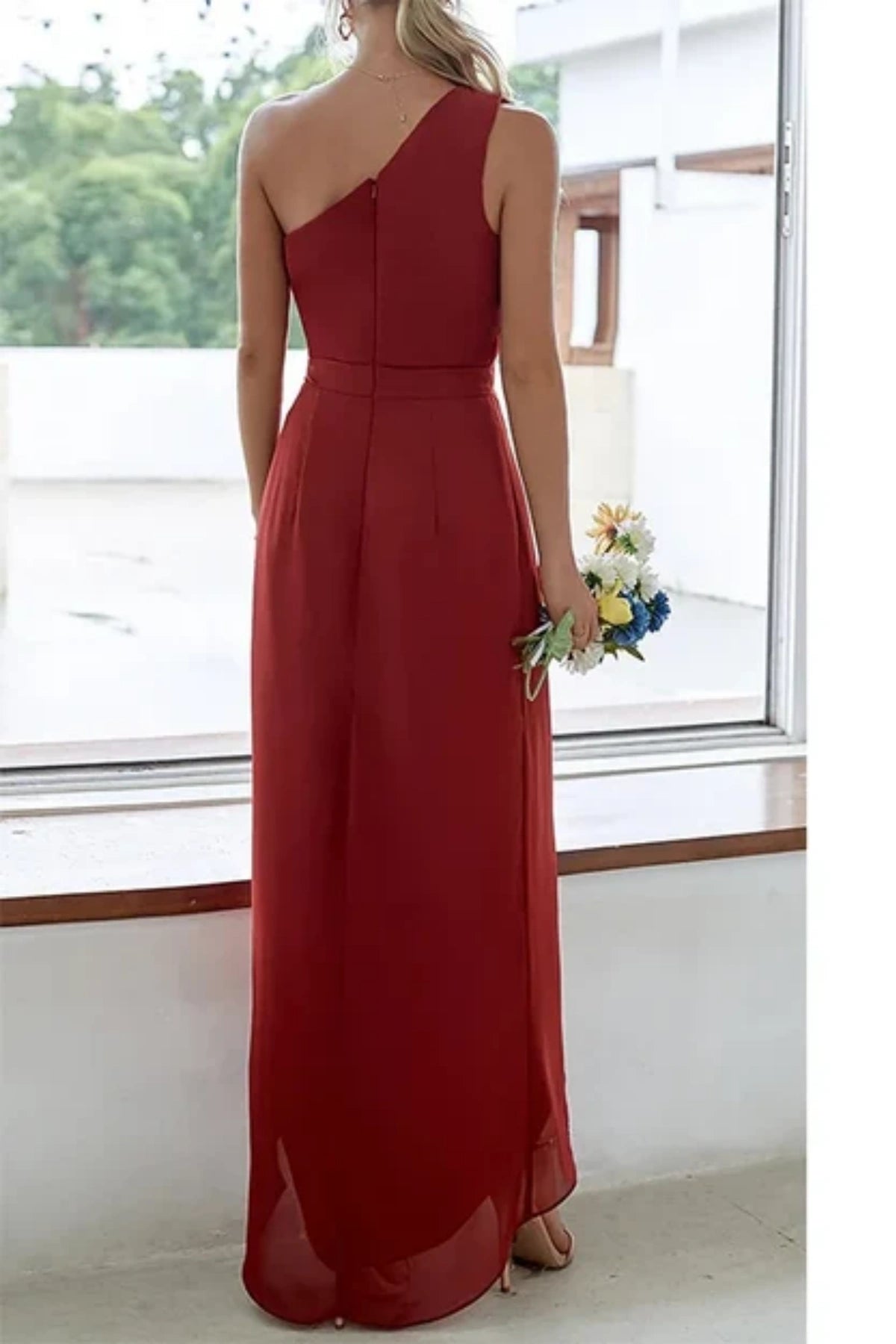 zipper back of the maroon high low bridesmaid dress