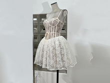 Load image into Gallery viewer, Sweet Lace French Style Corset Short Wedding Dresses