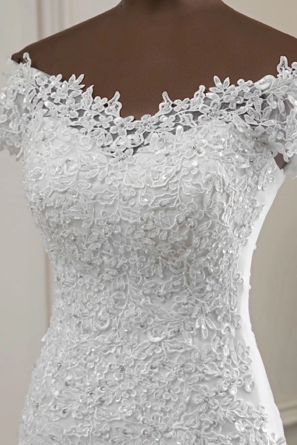 Appliquéd Mermaid Lace Wedding Gown with Off the Shoulder Design and Short Sleeves
