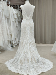 V-neck Swirl Lace Cap Sleeves Wedding Dresses with Sweep Train