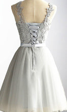 Load image into Gallery viewer, Applique Lace Short Grey Bowknot 8th Grade Prom Dresses with Lace Up Back  P488