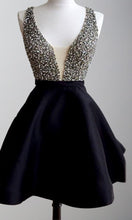 Load image into Gallery viewer, Plunging Illusion V-neck Short Black Graduation Prom Dresses Online KSP525