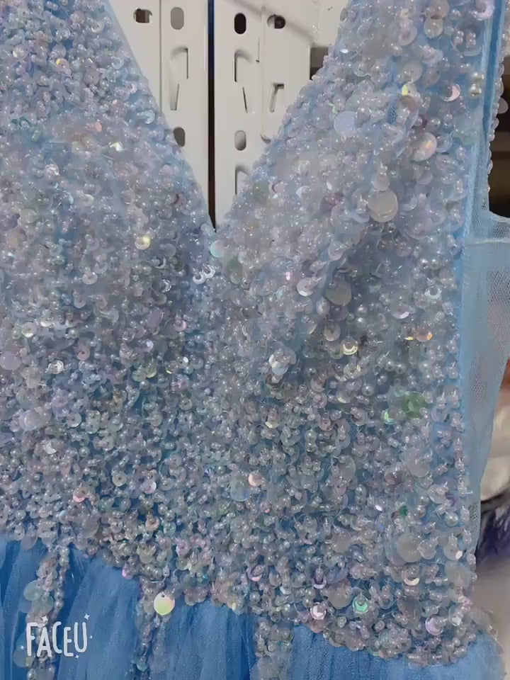 Embellished V-Neck Prom Dress for Short Grad Celebrations